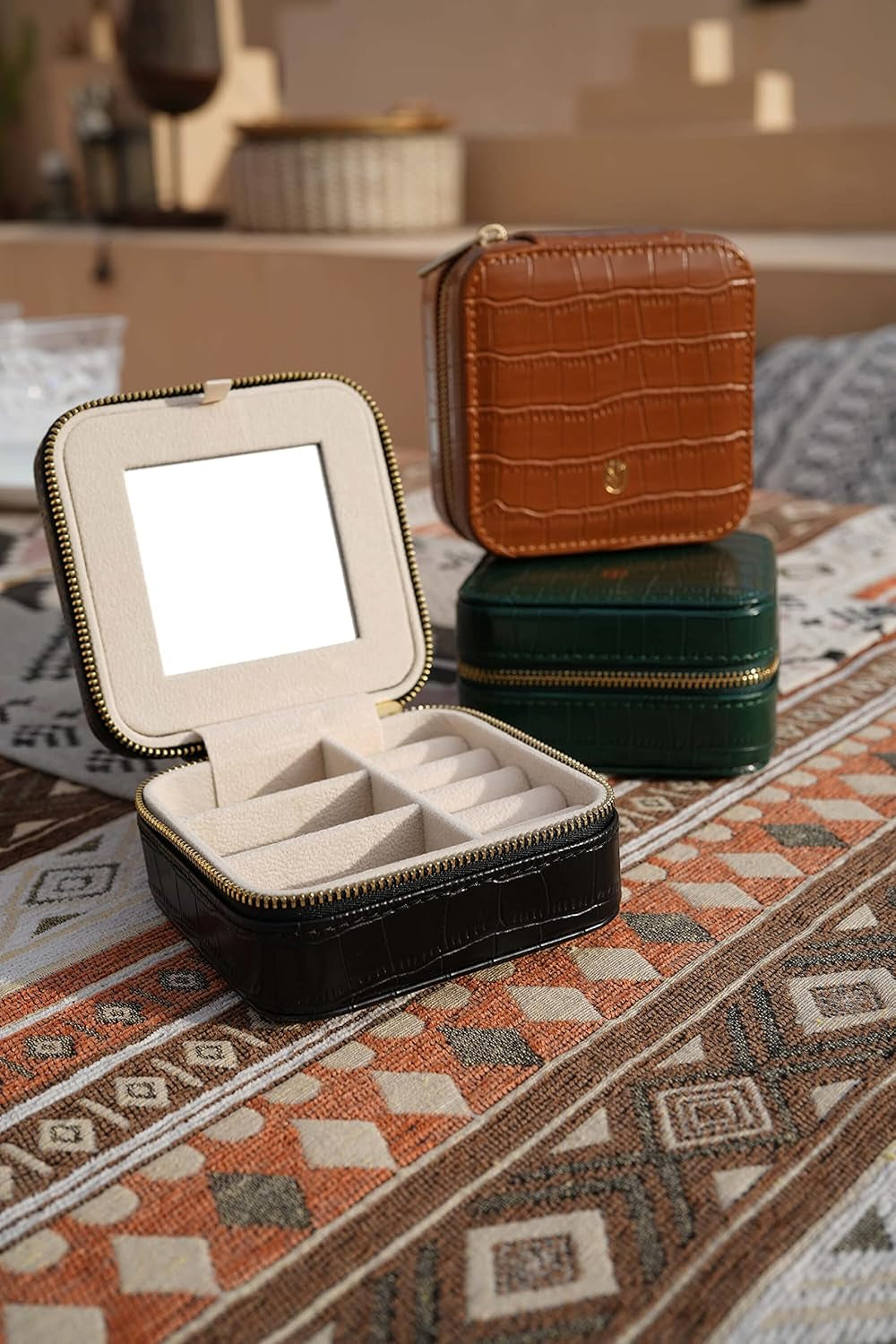 Travel Jewelry Organizer Travel Jewelry Boxes for Women Small Jewelry Travel Case Box Portable Travel Jewelry Case Travel Case Mini Jewelry (10_Pattern_Crocodile_White)